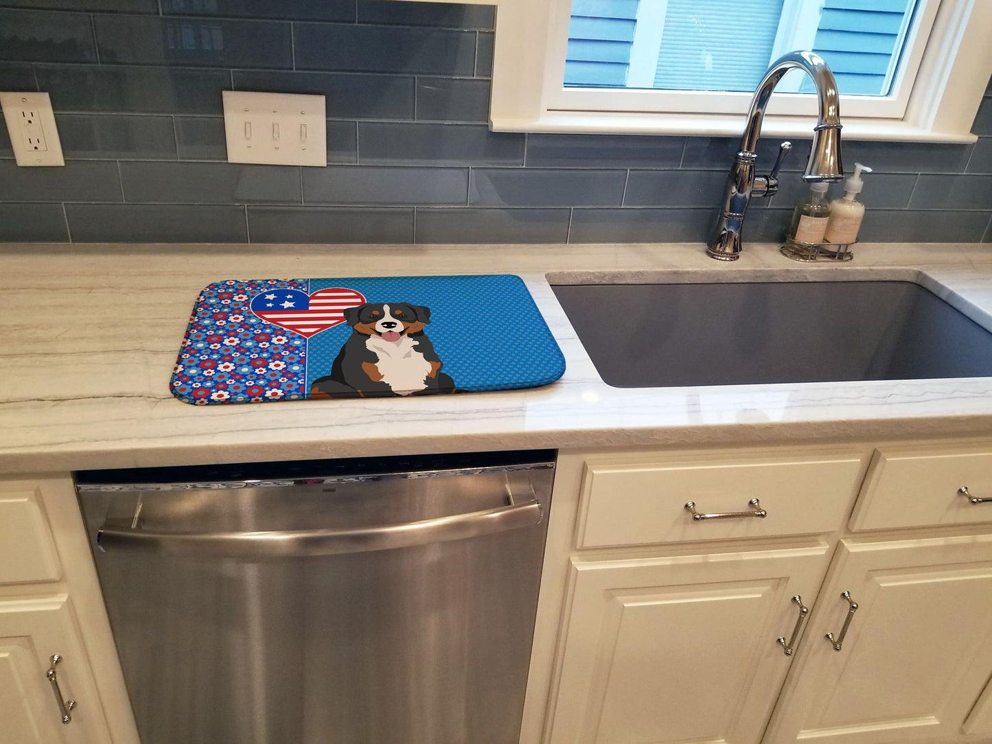 Bernese Mountain Dog USA American Dish Drying Mat Absorbent Dish Drying Mat Pad for Kitchen Counter Dish Drainer Mat for Countertop, 14 x 21", Multicolor