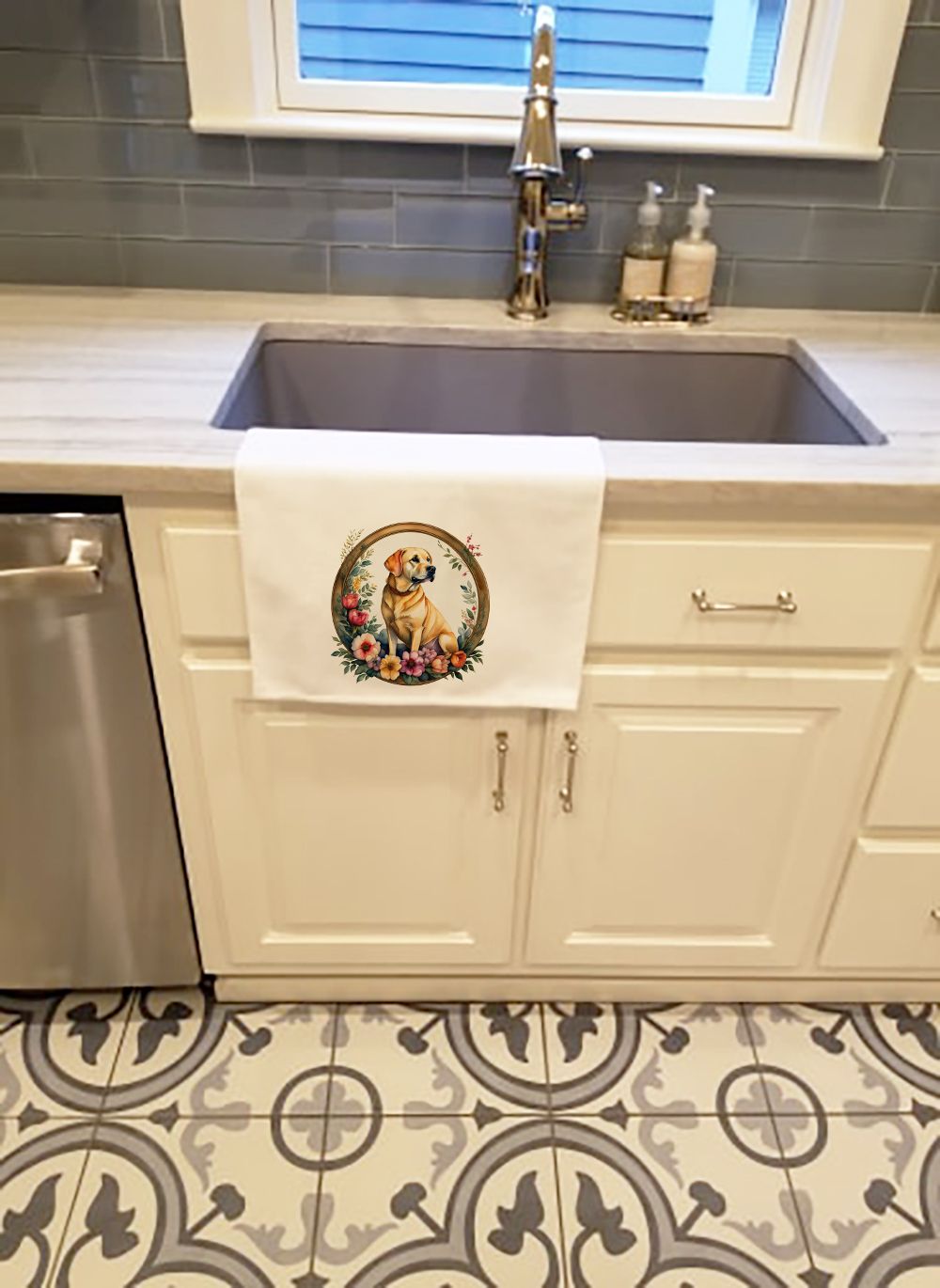 Yellow Labrador Retriever and Flowers Kitchen Towel Set of 2 White Dish Towels Decorative Bathroom Hand towel for Hand, Face, Hair, Yoga, Tea, Dishcloth, 19 X 28", White