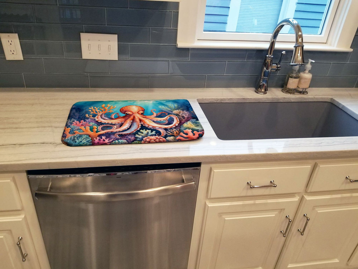 Octopus Among Coral Dish Drying Mat Absorbent Dish Drying Mat Pad for Kitchen Counter Dish Drainer Mat for Countertop, 14 x 21", Multicolor