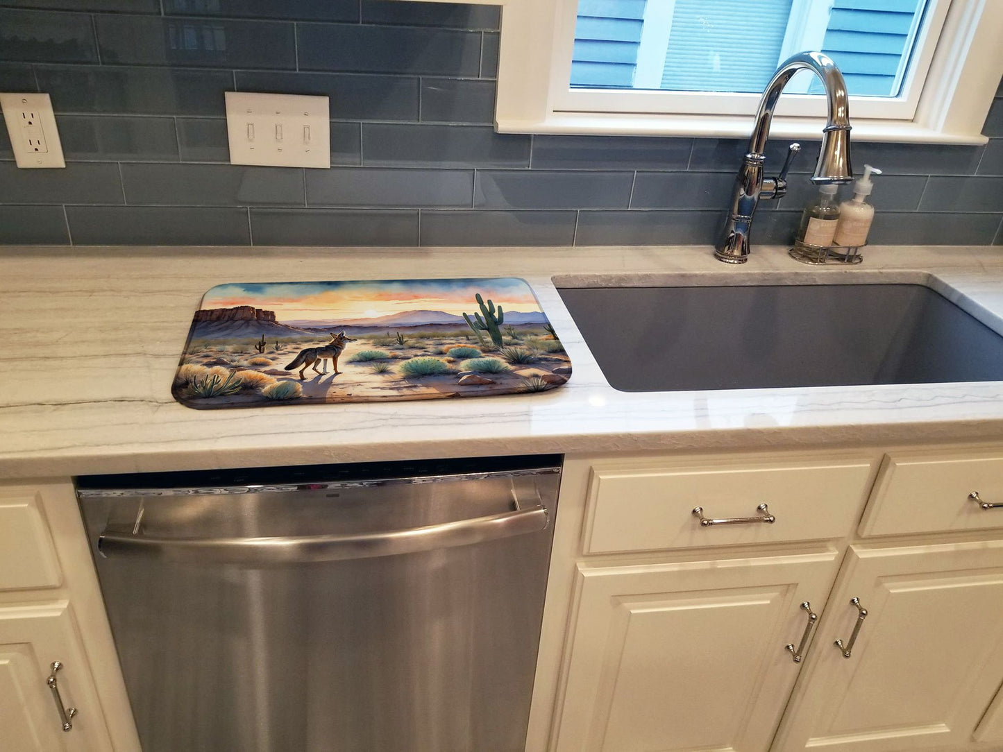 Desert Sunset Coyote Dish Drying Mat Absorbent Dish Drying Mat Pad for Kitchen Counter Dish Drainer Mat for Countertop, 14 x 21", Multicolor